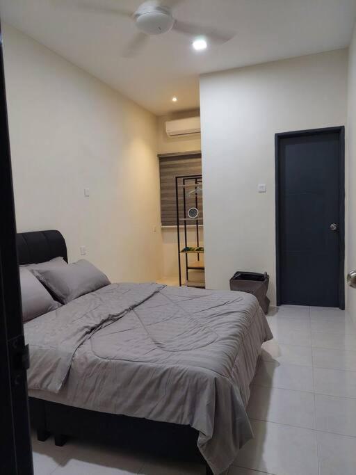 Yong Guesthouse Kuala Kangsar Bagian luar foto